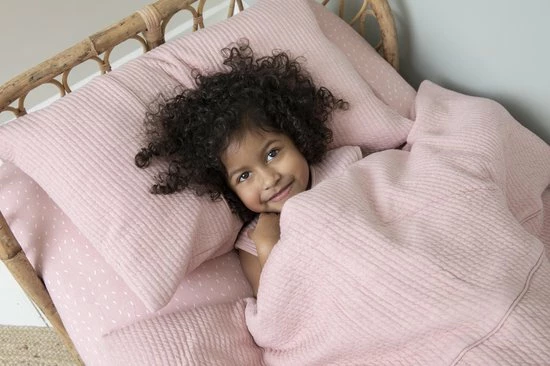 Little Dutch Ledikantdeken Pure Pink 4 Little Dutch Ledikantdeken Pure Pink - Afbeelding 4