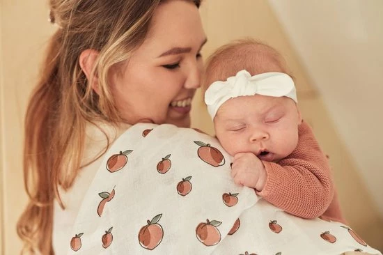 Jollein Hydrofiel Multidoek 70x70cm - Peach - 3 Stuks 6 Jollein Hydrofiel Multidoek 70x70cm - Peach - 3 Stuks - Afbeelding 6