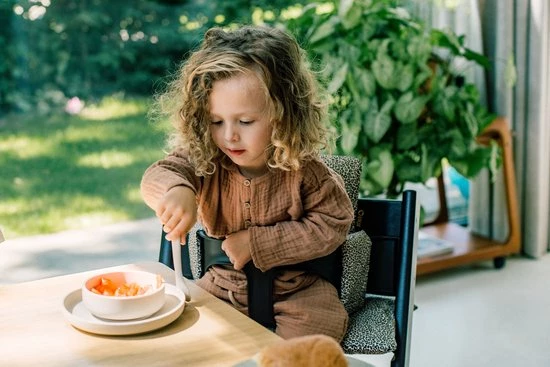 Ukje Stoelverkleiner - Geschikt Voor Stokke Tripp Trapp - Geplastificeerd - Kinderstoel - Kussenset - Wit Zebra 6 Ukje Stoelverkleiner - Geschikt Voor Stokke Tripp Trapp - Geplastificeerd - Kinderstoel - Kussenset - Wit Zebra - Afbeelding 6