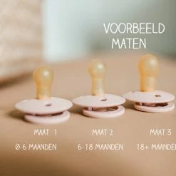 BIBS Fopspeen Maat 1 0-6 Maanden Glow Black & Glow Dark Oak - Natuurrubber Baby Speen 2 Stuks Glow In The Dark -Baby's Only 550x526
