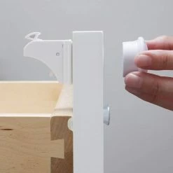 Gohh? Gohh 4 Magneetsloten (met 3M Tape) En 1 Sterke Magneetsleutel - Geen Schroeven Nodig -Baby's Only 550x550 309