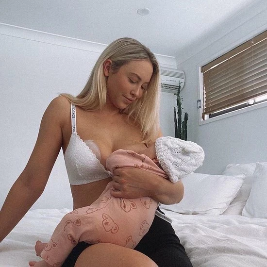 Haakaa Silicone Milk Collector (75ml) Ladybug 10 Haakaa Silicone Milk Collector (75ml) Ladybug - Afbeelding 10