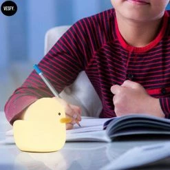 VESFY Eend Nachtlampje Kinderen Met Timer En Dimbaar Functie - USB Oplaadbaar - Nachtlampje Volwassenen - Tafellamp Slaapkamer - Led 15 VESFY Eend Nachtlampje Kinderen Met Timer En Dimbaar Functie - USB Oplaadbaar - Nachtlampje Volwassenen - Tafellamp Slaapkamer - Led -Baby's Only 550x550 418