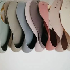 Mushie Siliconen Baby Slabbetje Met Opvangbakje |Cambridge Blue | BPA Ftalaatvrij| Afwasbaar -Baby's Only 550x550 439