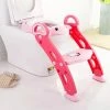 MondainProducts Universeel Toilet Training Met Trapje - Opvouwbaar WC Bril Verkleiner Met Handvaten En Opstapje - Zindelijkheid Training - Toilet Bril Zitje - Zacht Rubber Afneembaar En Wasbaar Zitje - Urinoirs Voor Peuters Leeftijd: 2 Tot 7 Jaar - Roze