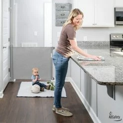 ADSafety - Oprolbaar Traphekje - Grijs - Veiligheid In Huis - Luxe Mesh - Veiligheidshekje Voor Baby - Kinderhekje - Hondenhek -Baby's Only 550x550 578