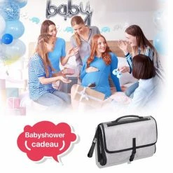 GoGoods® Verschoningsmatje Voor Onderweg - Verschoonmatje - Luiertas - Met Hoofdkussentje - Draagbaar En Waterbestendig -Baby's Only 550x550 79