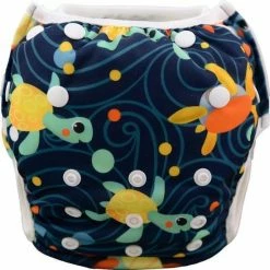 Alva Baby Zwemluier Happy Turtles | 0-3 Jaar | One Size - In Maat Verstelbaar | Wasbare Zwemluier | Herbruikbaar | Kidzstore.eu