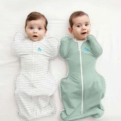 Love To Dream™ Babyslaapzak Swaddle Up™ - Inbakeren - Baby 0-3 Maanden - 3.5-6 Kg - Zomer - Olijf Groen -Baby's Only 550x676 4