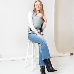 ByKay - Draagdoek - Stretchy Wrap Deluxe - Minty Grey - Organic Cotton -Baby's Only 550x687 1