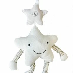 Handmade Kraamcadeau Jongen - Kraamkado Jongen Met Sneakers, Knuffel Met Muziek En Speelgeluid - Rammelaar - Zwangerschap Cadeau - Een Coole Baby Is Geboren - Rechtstreeks Versturen Met Kaart Ook Mogelijk -Baby's Only 550x733 16