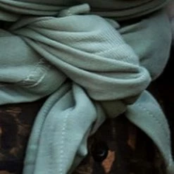 ByKay - Draagdoek - Stretchy Wrap Deluxe - Minty Grey - Organic Cotton -Baby's Only 550x733 22