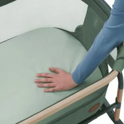 Maxi-Cosi Iora Air Co-sleeper - Beyond Green - 100% Gerecyclede Stoffen - Schommelfunctie - Ademende Stoffen - Dikke Matras -Baby's Only 550x733 41