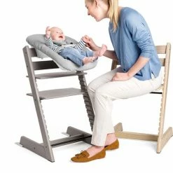 Stokke Kinderstoel Tripp Trapp White Wash Met Gratis Newbornset -Baby's Only 550x787 3