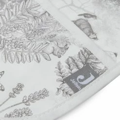 Jollein Slab Waterproof Met Mouw Pimpelmees - Forest Animals -Baby's Only 550x794 1