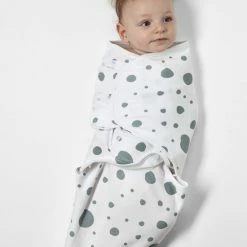 Meyco Dots Swaddlemeyco Inbakerdoek - Stone Green - 4-6 Maanden -Baby's Only 550x805 3