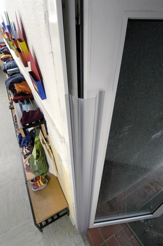 Jippie's Finger Alert Deurstrips - 120 Cm 1 Jippie's Finger Alert Deurstrips - 120 Cm